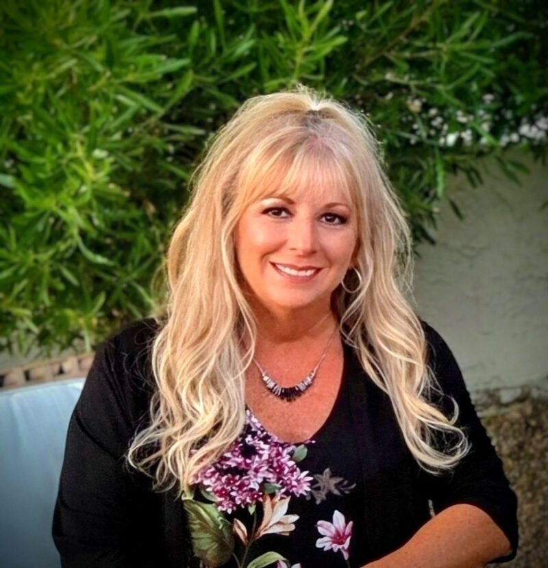 Amy Griffith – Pic 1